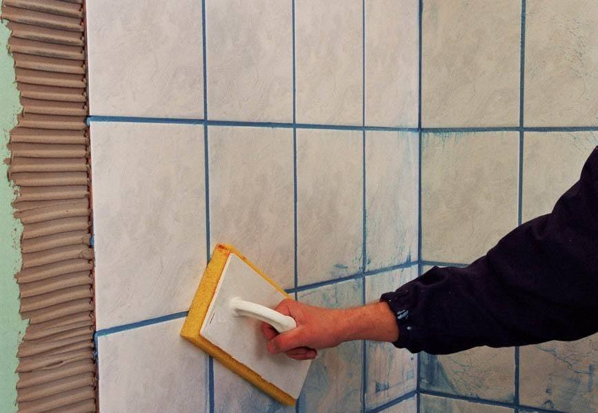 Профессиональная затирка швов плитки в ванной своими руками