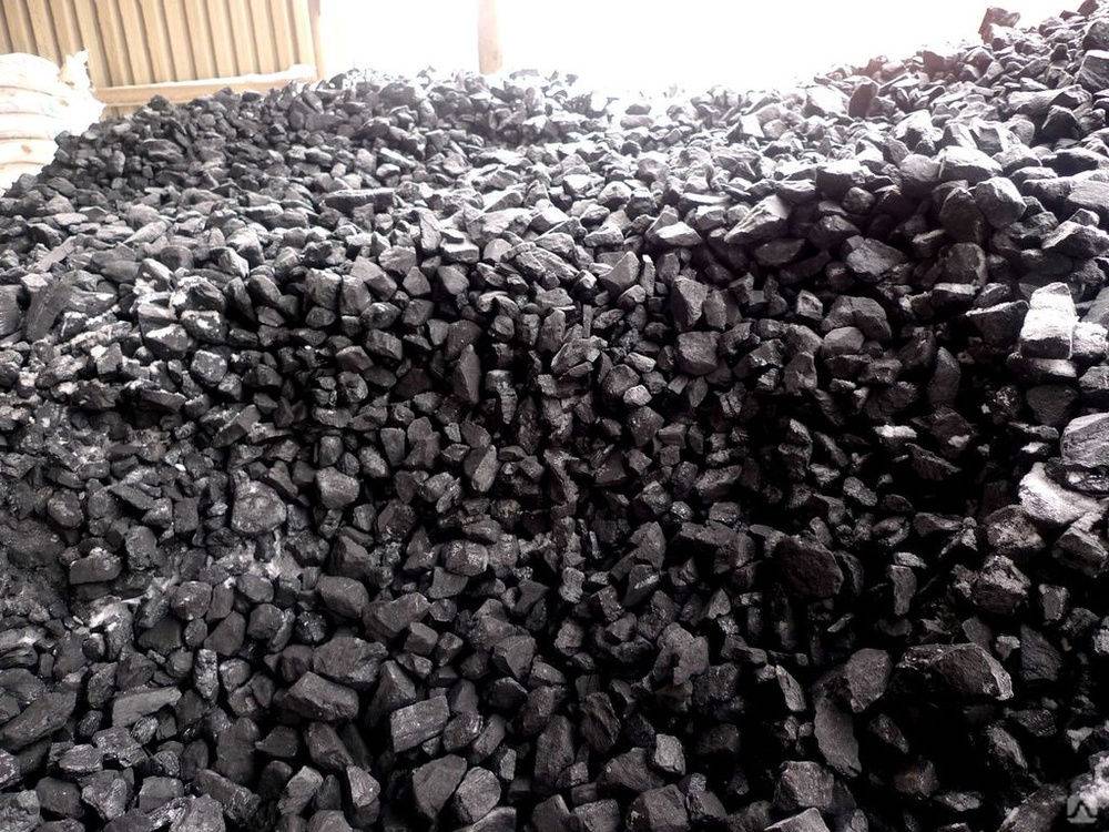 Каменный уголь: происхождение, виды и свойства