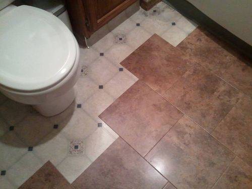 Как уложить плитку в туалете?
