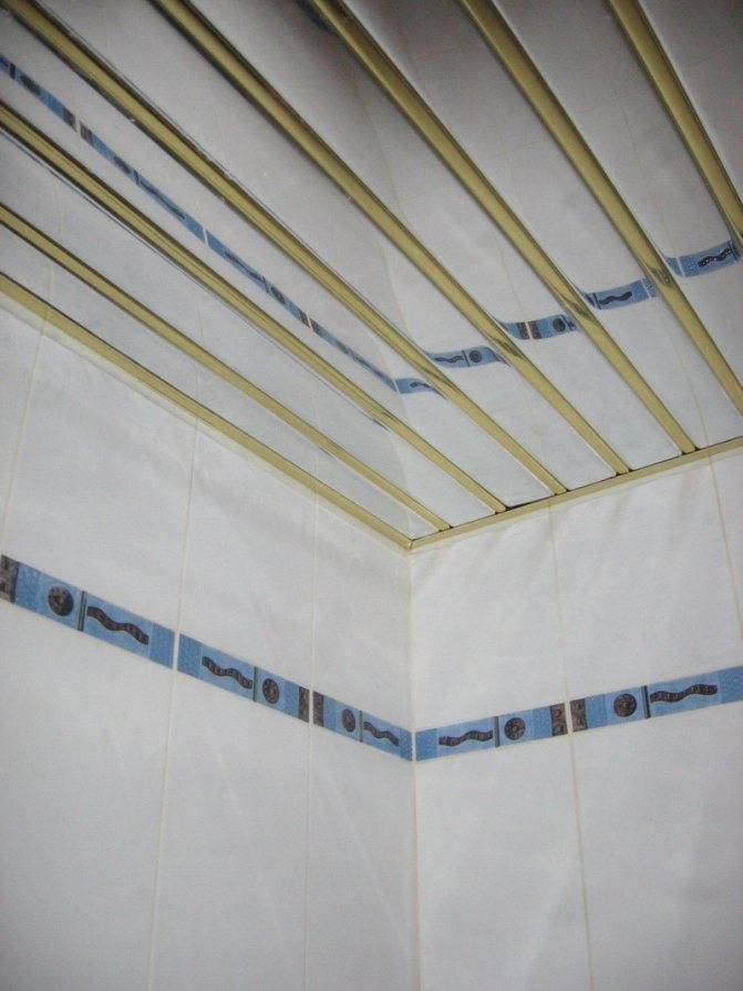 Пошаговая инструкция монтажа потолка в ванной из пластиковых панелей
