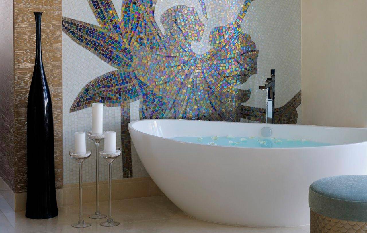 Мозаика в интерьере ванной комнаты - 89 фото примеров