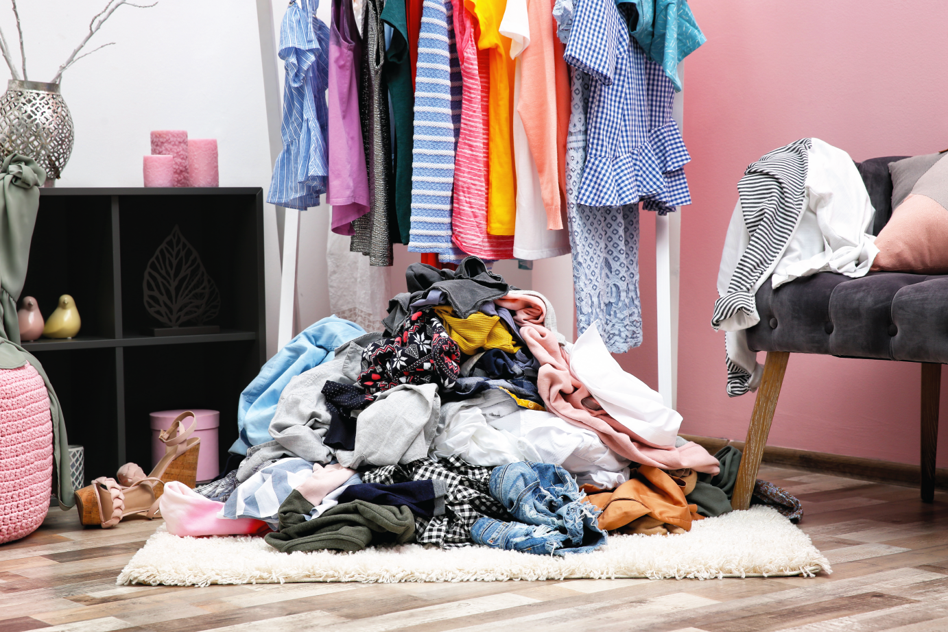 Как навести порядок в шкафу: 15 вещей из одежды, которые вы должны выбросить из шкафа навсегда. описание не модных вещей и примеры замены