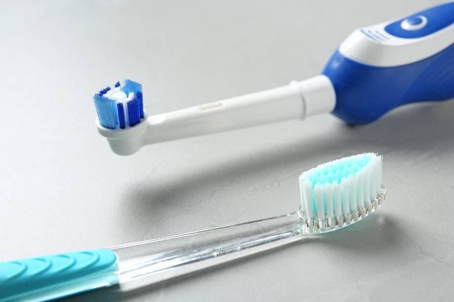 Удобное и безопасное хранение зубных щеток для всей семьи