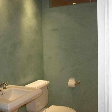 Декоративная штукатурка для ванной комнаты, можно ли использовать фактурную штукатурку в ванной, фото интерьеров