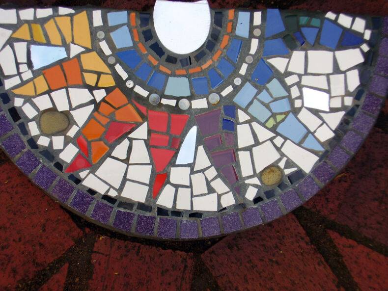 Мозаика из битой плитки своими руками — видео инструкция и фото