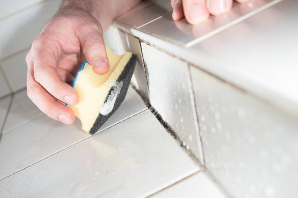 Способы очистки и отбеливания швов между кафельной плиткой
