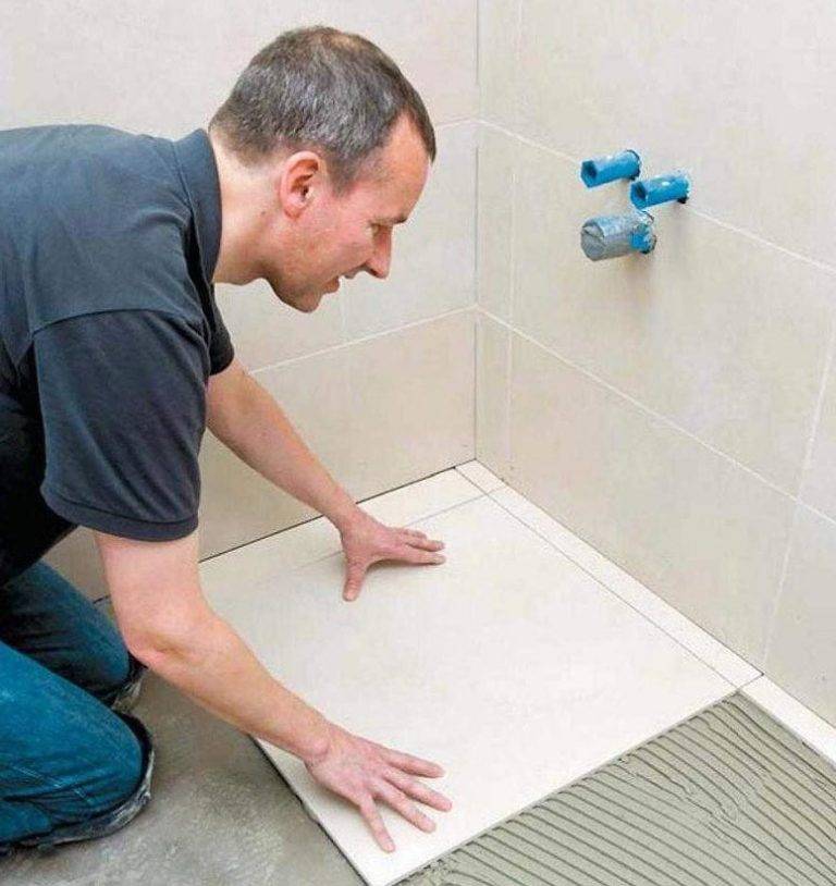 Отделка ванной плиткой — выбор современного дизайна для маленькой и большой комнаты, советы по укладке, 120 фото