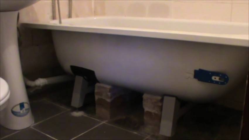 Установка стальной ванны своими руками — инструменты и монтажа (видео, фото)