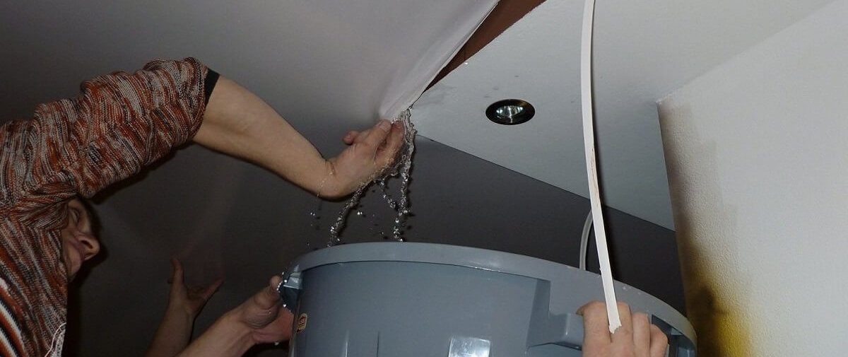 Плесень в ванной на потолке: как избавиться и убрать грибок, бороться и чем обработать