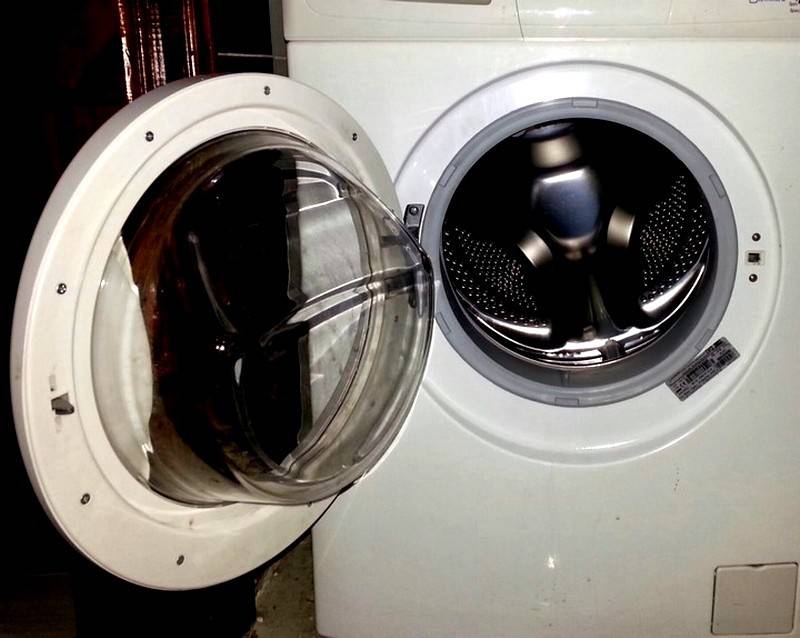 Неприятный запах в стиральной машине-автомат: как избавиться