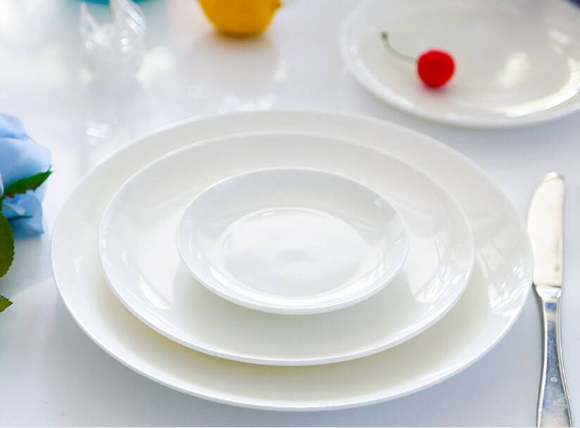 10 примет — к чему бьется посуда, толкование по дням