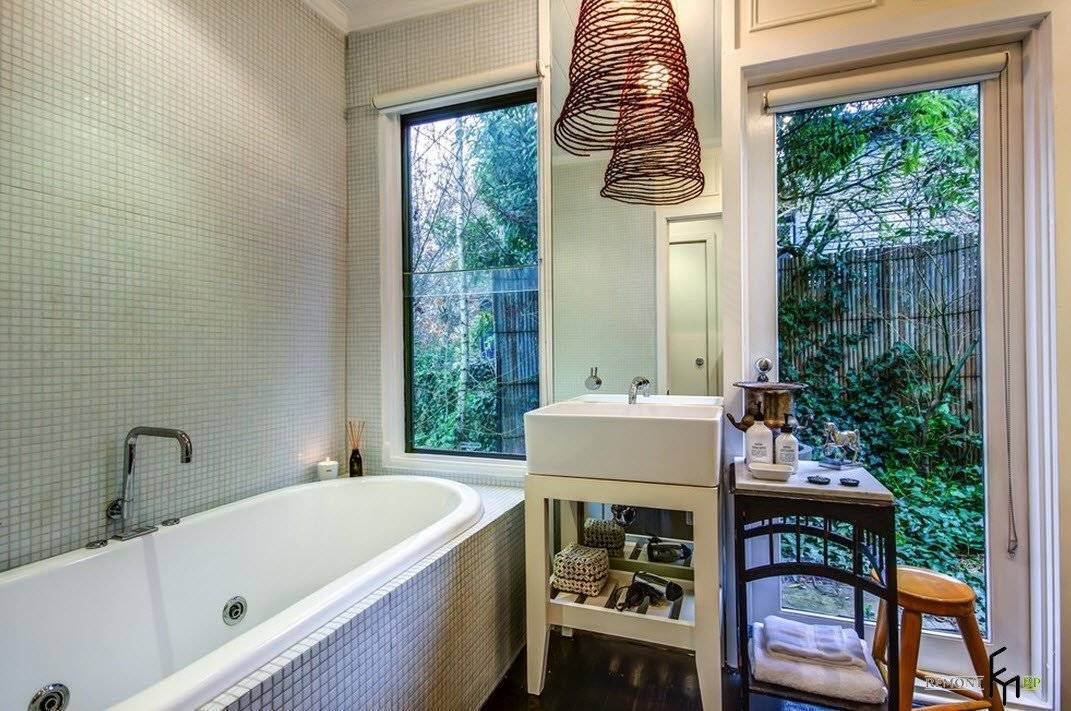 Интерьер ванны с окном: 100 фото красивых идей оформления