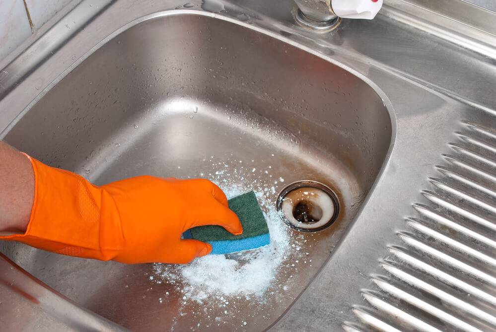 Чем отчистить ванну и хромированные детали от налета и ржавчины
