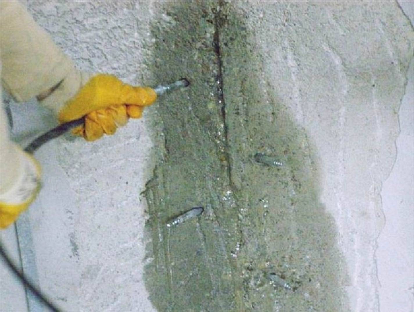 Как выполняется ремонт трещин в бетоне