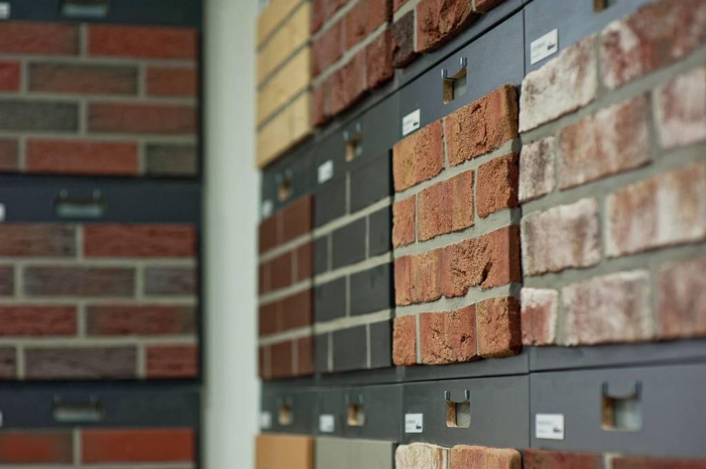 Клинкерная плитка для внутренней отделки стен: описание и разновидности материала