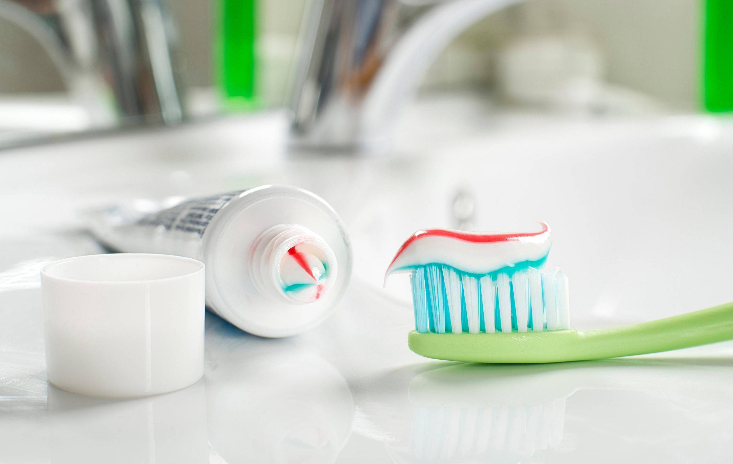 Виды зубной пасты: гигиенические, отбеливающие | состав и применение