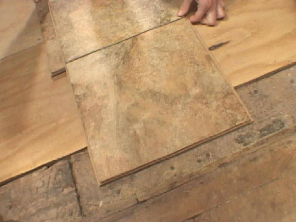 Можно ли класть плитку на деревянный пол? ищите ответ здесь!