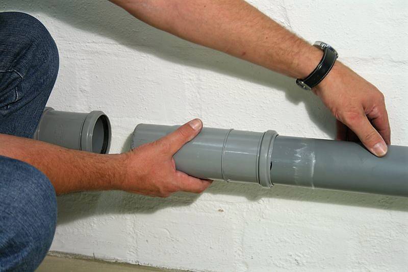 Как правильно герметизировать стыки канализационных труб в квартире
