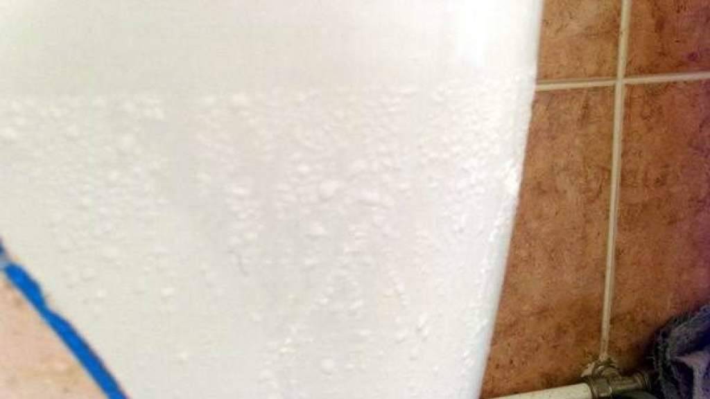 Почему не уходит вода в ванной: что делать, 8 причин и профилактика