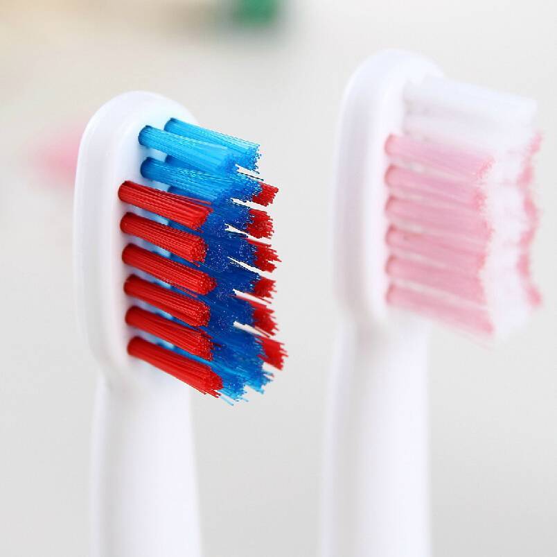 Все виды зубных щеток, их плюсы и минусы - какую щетку для чистки зубов выбрать?