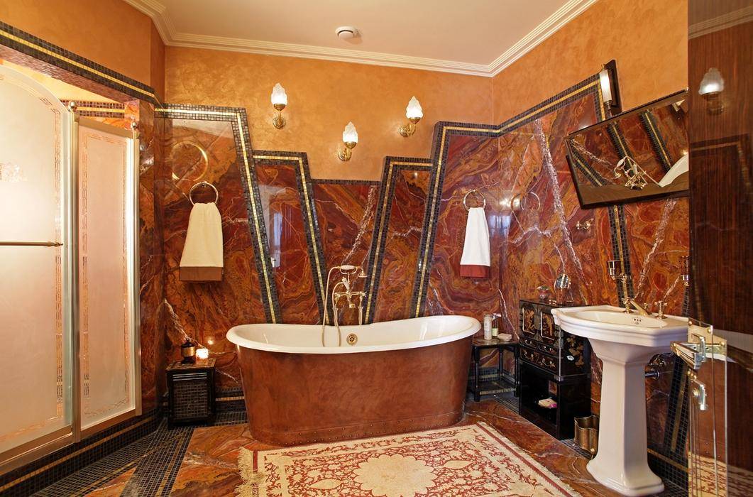 Отделываем плиткой ванную комнату своими руками в бревенчатом, деревянном, каркасном доме своими руками: чем лучше? +видео