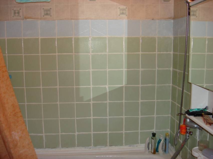 Обновление плитки в ванной комнате без ее замены