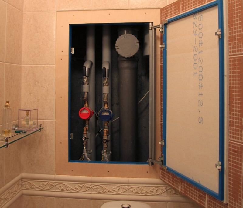 Как спрятать трубы в ванной под плитку: рекомендации специалистов