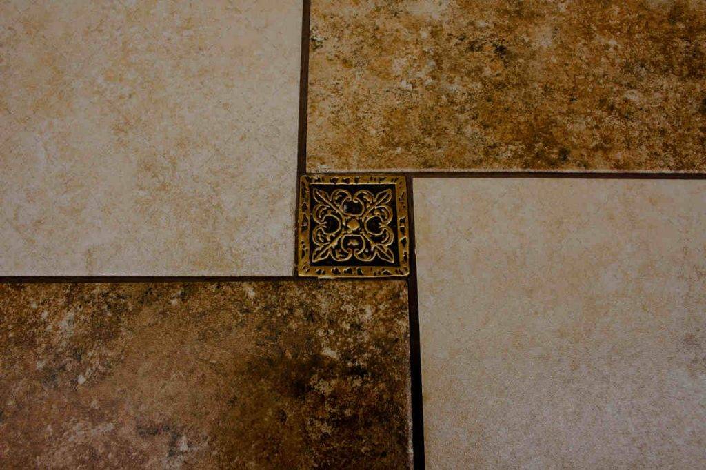 Отличие керамической плитки от керамогранита, в чем разница. что лучше, на стену или полов, в ванную, на кухню. – otdelkasteny.ru