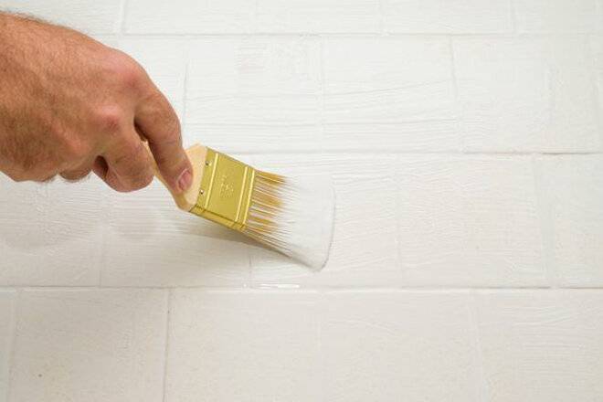Как покрасить плитку на полу - выбор краски, инструкция и советы!