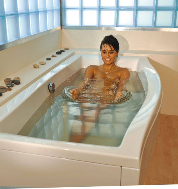 Как правильно выбрать ванну с функцией гидромассажа?