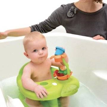 Стульчик для купания малыша в ванной, назначение, виды, дополнения