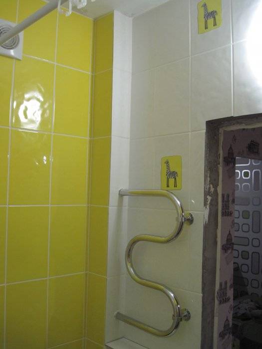 Как скрыть трубы в ванной комнате?