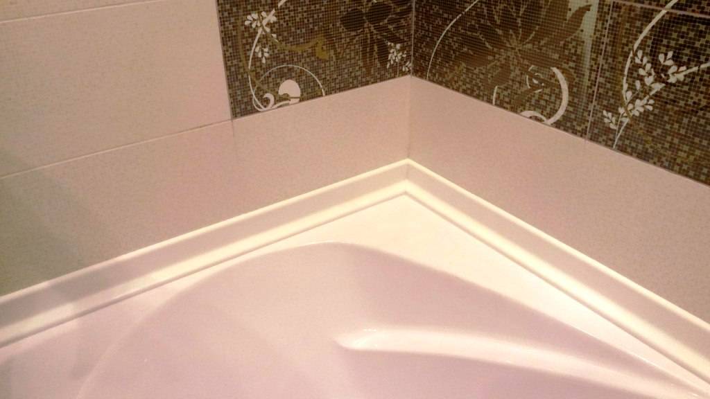 Бордюрная лента для ванной: особенности монтажа