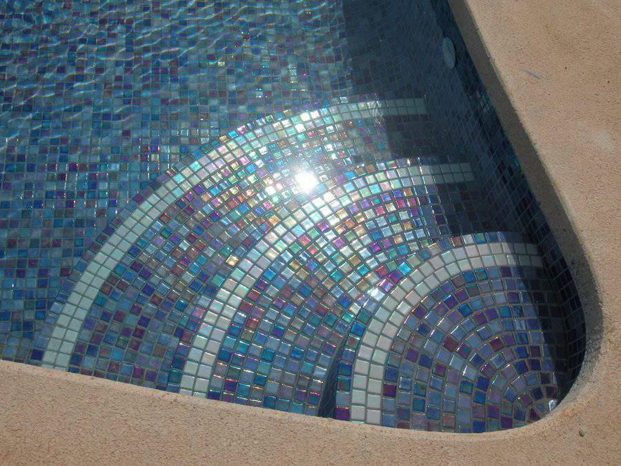 Гидроизоляция и внутренняя отделка бассейнов – 2 варианта чистового покрытия для бетонной чаши