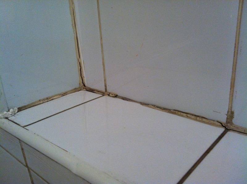 Как обновить швы между плиткой в ванной? - все про керамическую плитку