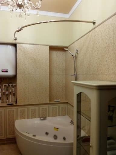 Угловой карниз для штор в ванную: из нержавейки, как правильно выбрать