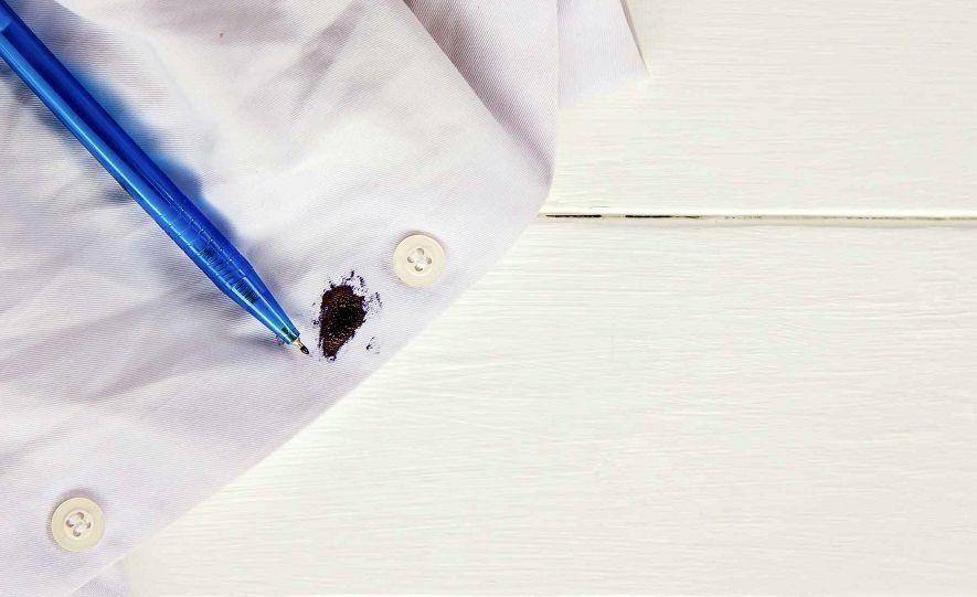 Чем отстирать чернила от ручки с одежды - простые способы убрать чернильное пятно с вещи