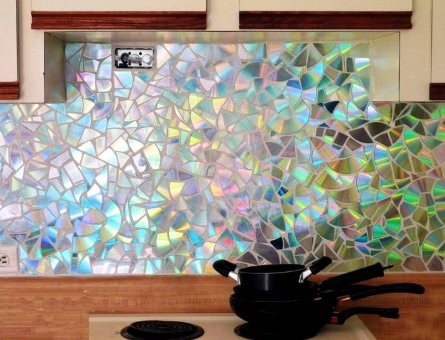 Стеклянная плитка своими руками: технология изготовления из битого стекла и смолы