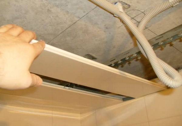 Алюминиевые потолки для ванной: плюсы и минусы (10 фото)