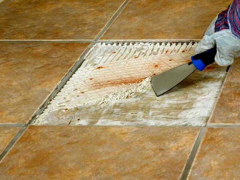 Чем отмыть плитку после ремонта и как его очистить правильно?