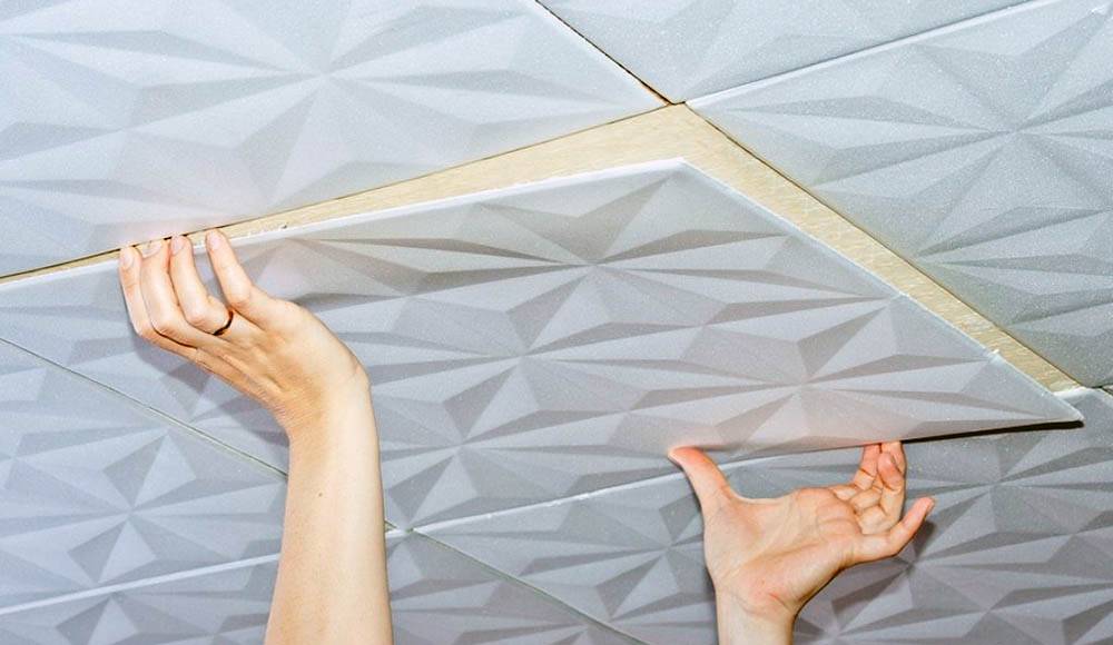 Плитка потолочная без швов – виды, как правильно наклеить на потолок