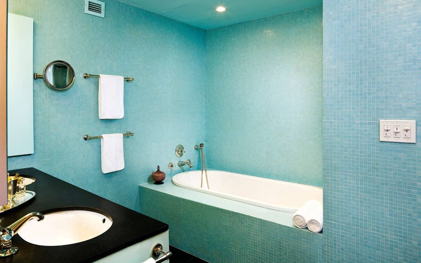 Покраска стен в ванной комнате и возможный дизайн интерьера | stroimass.com