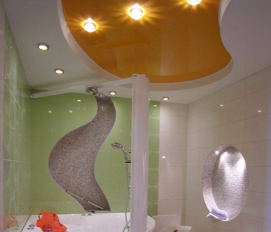 Потолок для ванной комнаты: варианты отделки