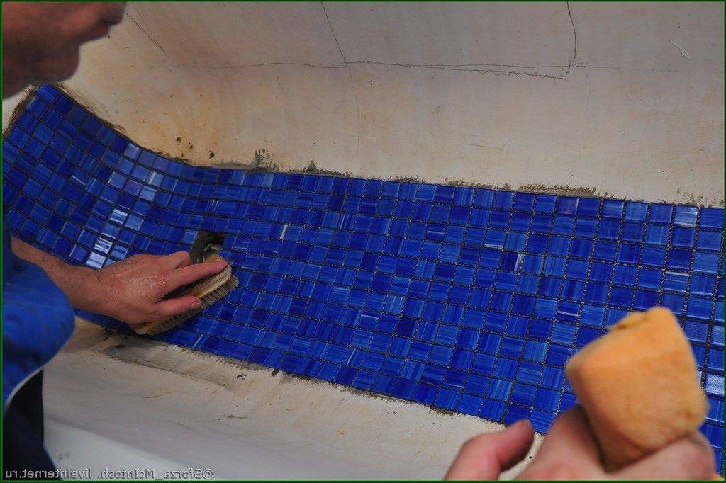 Технология укладки мозаичной плитки на стены или пол