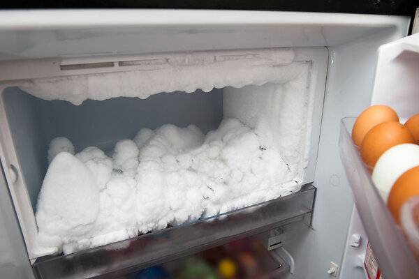 ❄ как разморозить холодильник: последовательность, хитрости