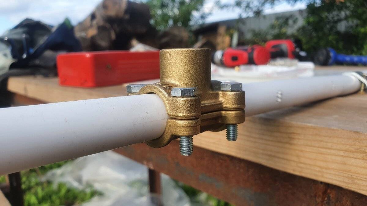 Соединение труб без сварки и резьбы в случае ремонта или ответвления трубопровода