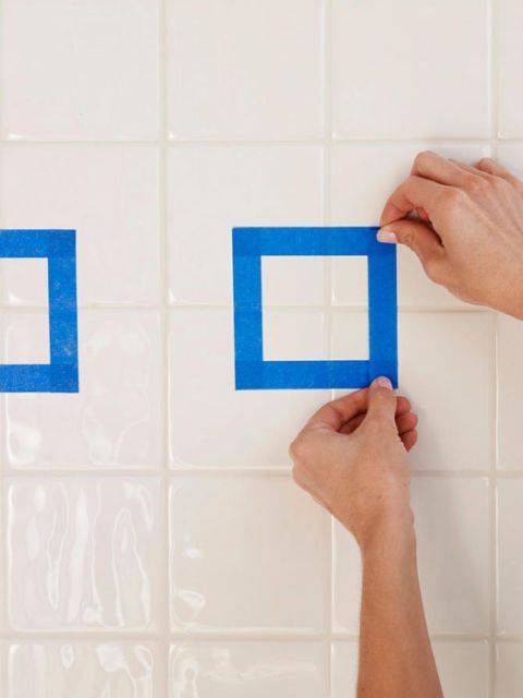 Особенности покраски плитки в ванной: как обновить старый интерьер