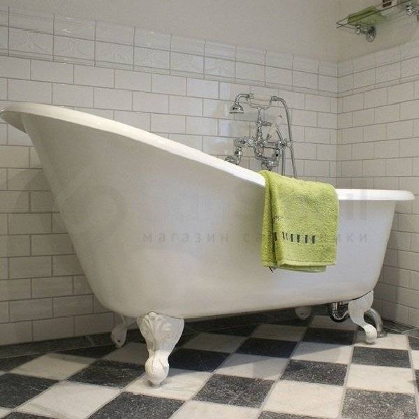 Отдельностоящая ванна (38 фото): интересная деталь интерьера