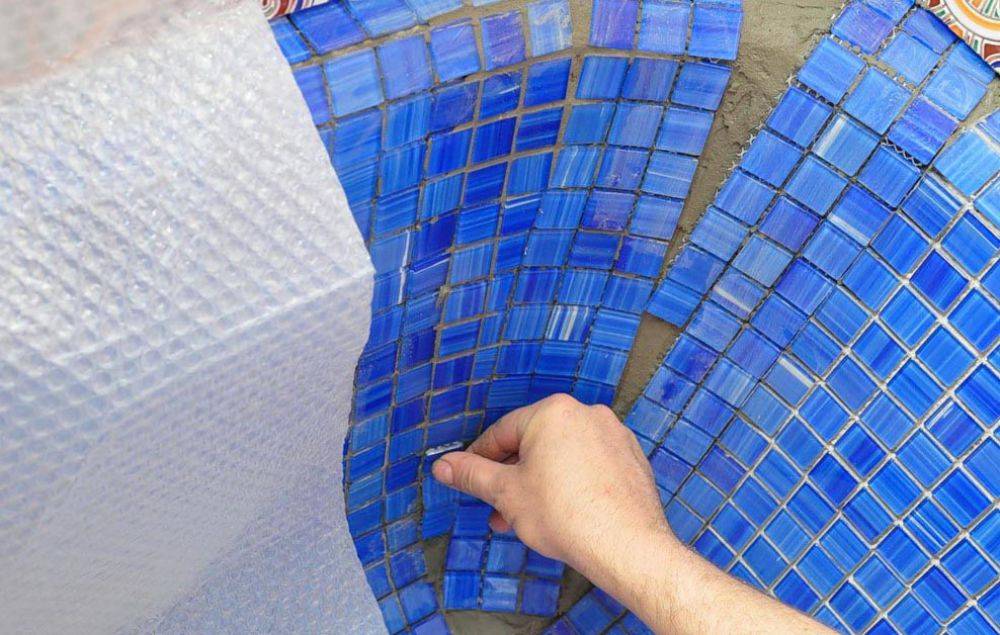 Пластиковая плитка для садовых дорожек на даче: полимерные плиты для монтажа тропинки, этапы строительства своими руками