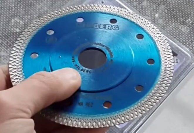 Как резать плитку болгаркой: без сколов видео, резка на 45 градусов алмазным кругом, диском каким керамическую